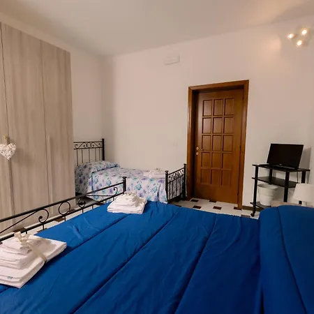 فندق مبيت وإفطار Pollutrendy 3*